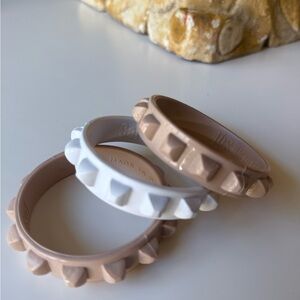 Carmen Sol Jelly Bracelet Set- White and Tan